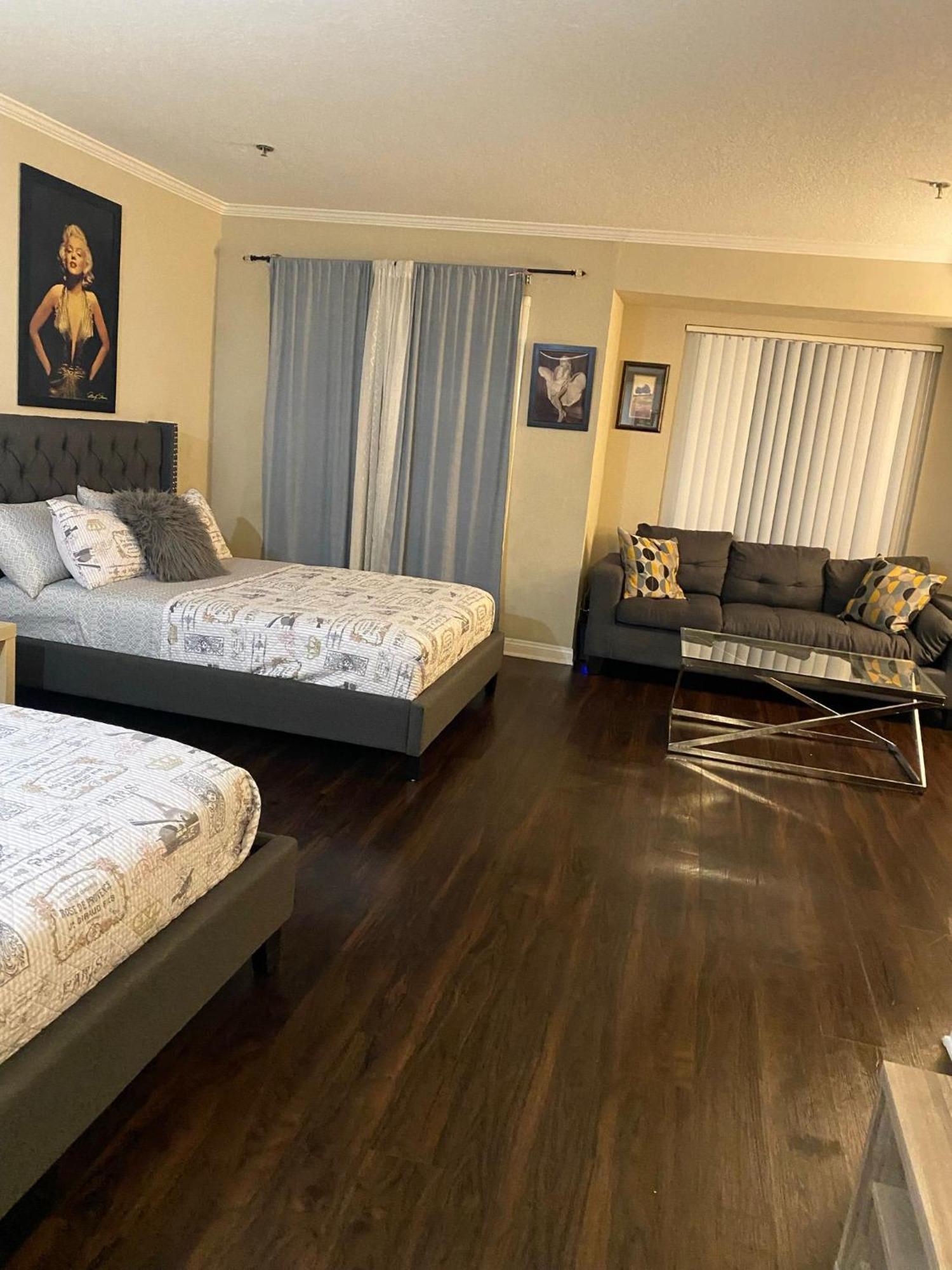 Hollywood Loft Spacious With 2 Beds And Parking Los Angeles Exterior foto